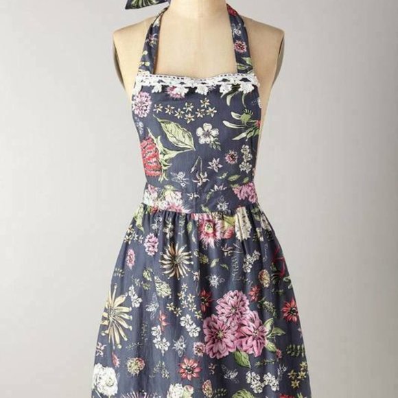 NWT Anthropologie Home Floral Crochet Butterfly Field Apron Navy One Size H12862 - Picture 8 of 8